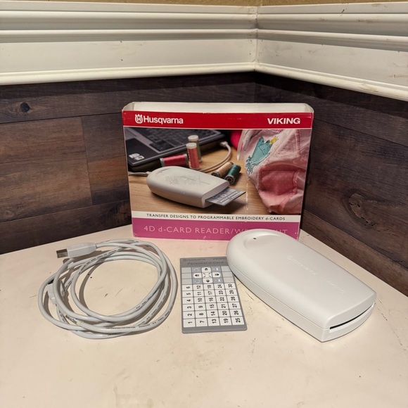 Husqvarna Viking D CARD READER WRITER Kit Embroidery Software 4 Windows 95 98 XP - Picture 5 of 7